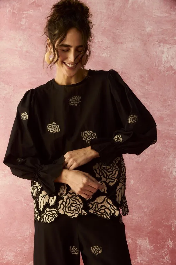 Blusa Bordado Barrado Bege
